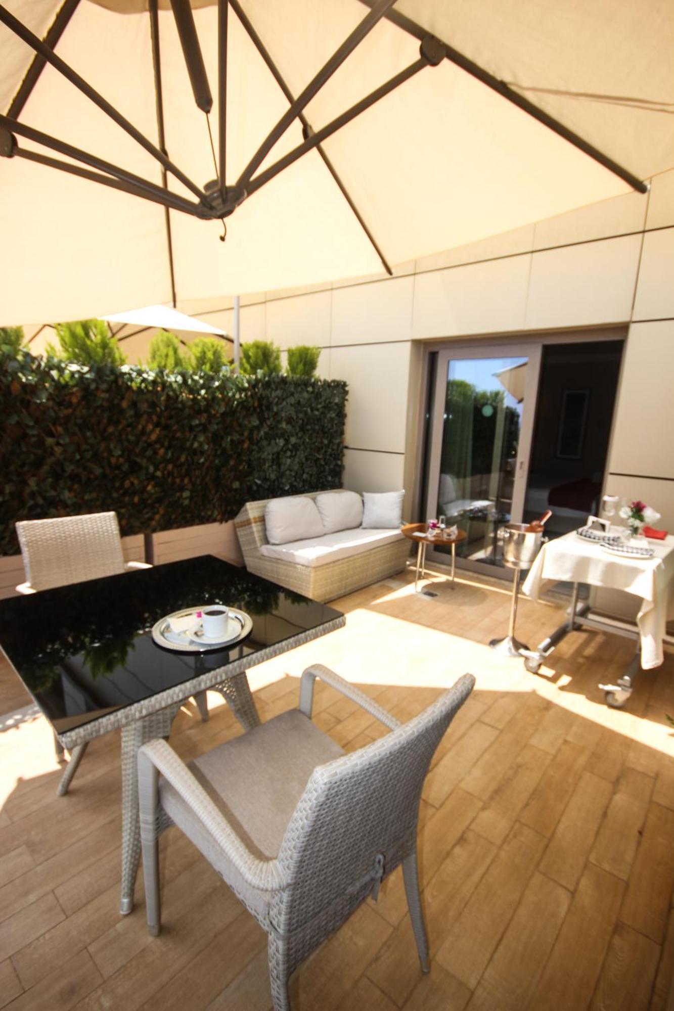 Divan Mersin Mersin  Luaran gambar